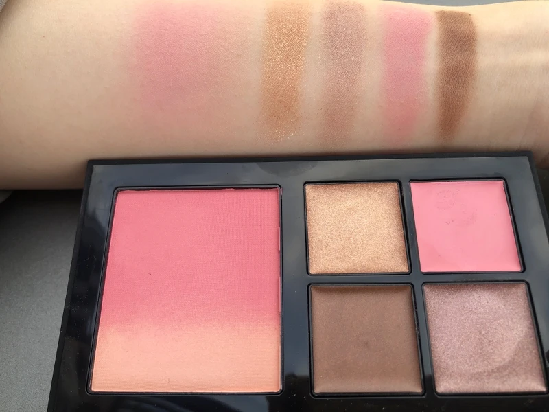 THREE 2020 Holiday Collection聖誕彩妝華麗搖滾采粧盒X02 MOONAGE DAYDREAMER