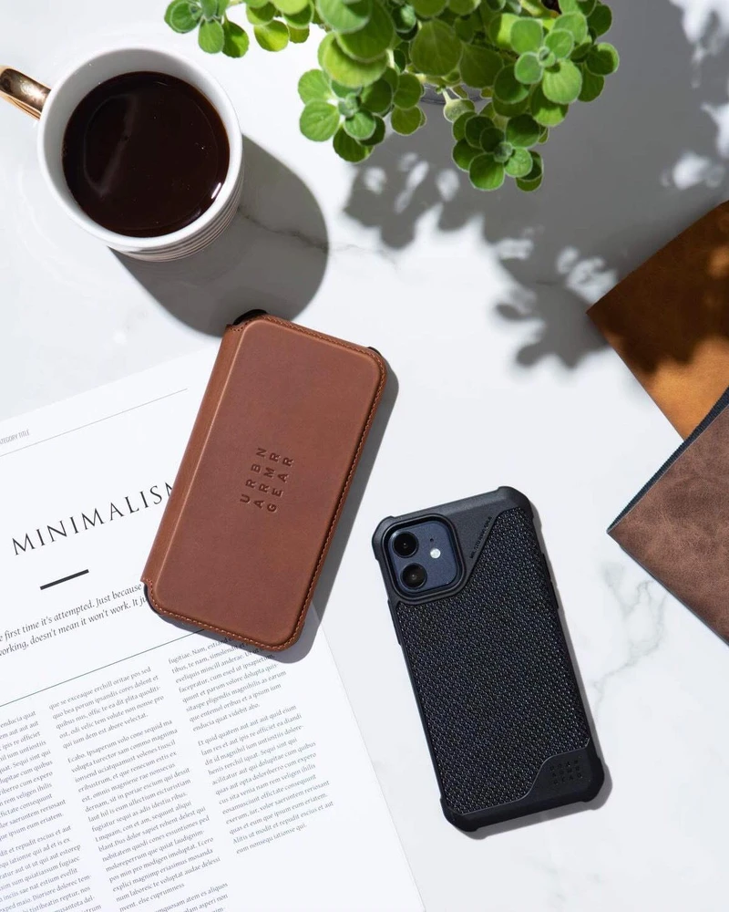 UAG都會系列:皮革棕手機防護殼、極簡黑手機防護殼 UAG都會系列:皮革棕手機防護殼、極簡黑手機防護殼