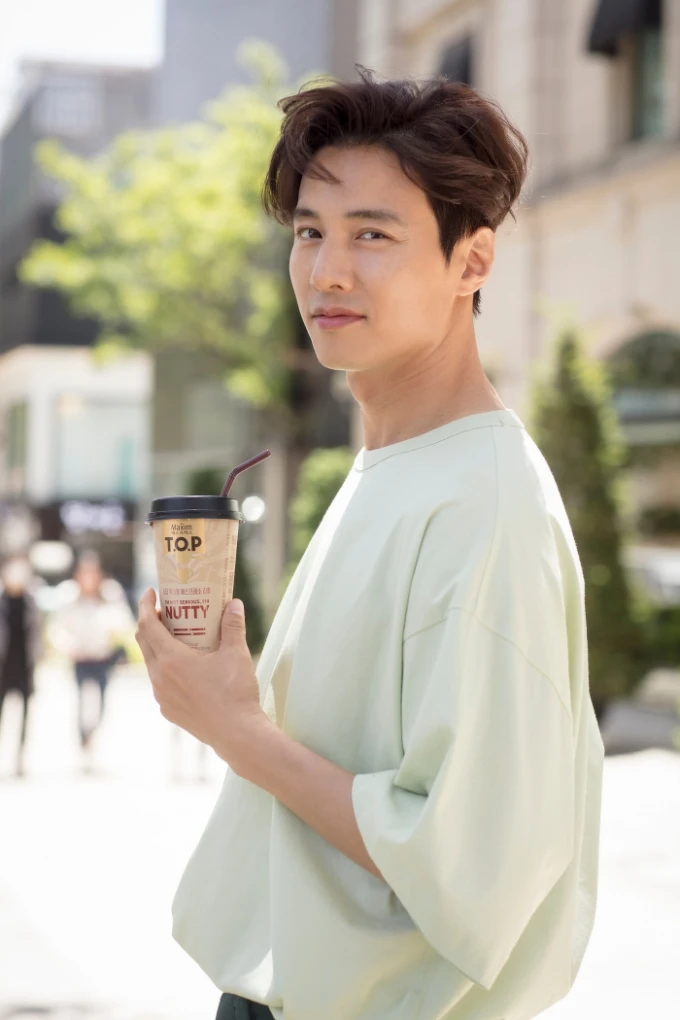 元斌保養有加,有「防腐劑男神」之稱 元斌保養有加,有「防腐劑男神」之稱