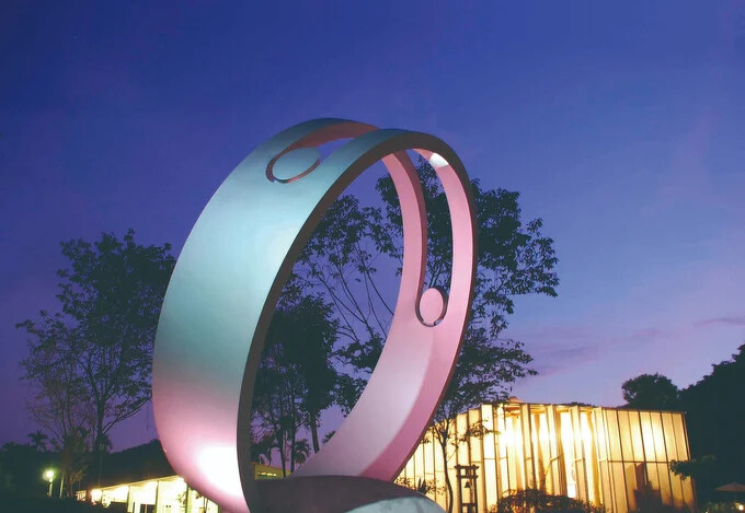 埔里紙教堂集結了許多大師的創作。Source: KLOOK