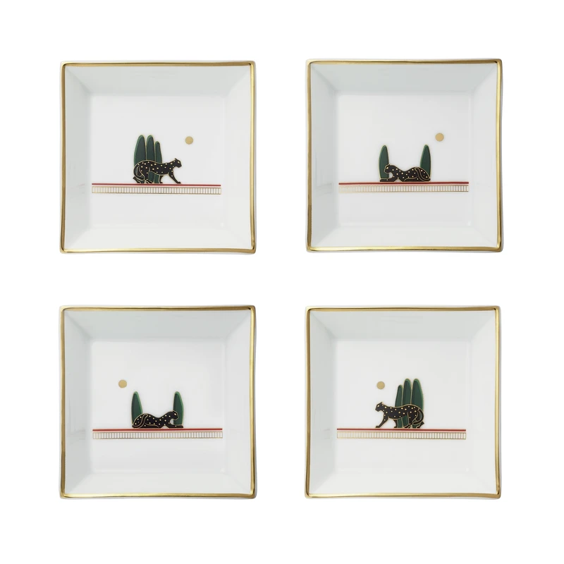 一套四件Panthere de Cartier美洲豹托盤,小型款,參考價格約NT$ 17,800 一套四件Panthere de Cartier美洲豹托盤,小型款,參考價格約NT$ 17,800