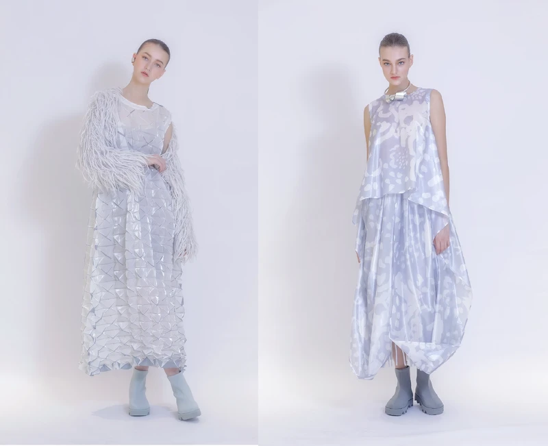 左：獸羽毛海開襟衫，NT40,800、邊染菱褶無袖洋裝，NT43,300、擬聲短靴NT15,300；右：冰雪樺木項鍊，NT30,300、銀蝶薄霧洋裝，NT81,800。