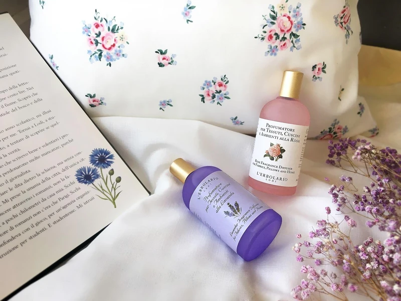 枕頭香水125ml(玫瑰/薰衣草/大理花) 原價1200元/瓶 特價799元/瓶 枕頭香水125ml(玫瑰/薰衣草/大理花) 原價1200元/瓶 特價799元/瓶