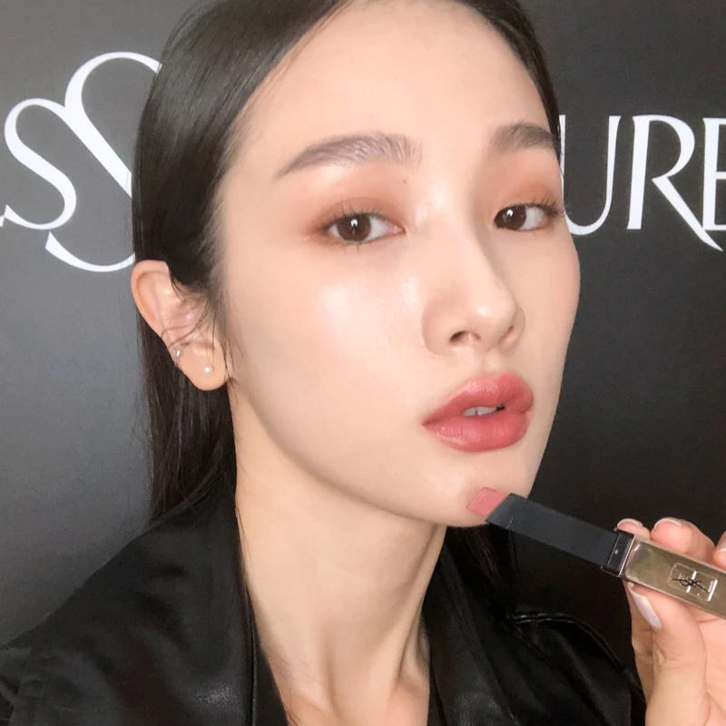 YSL奢華緞面霧光唇膏#207粉金香檳