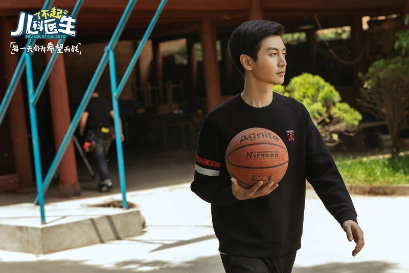 劇照/《了不起的兒科醫生》官方微博 劇照/《了不起的兒科醫生》官方微博