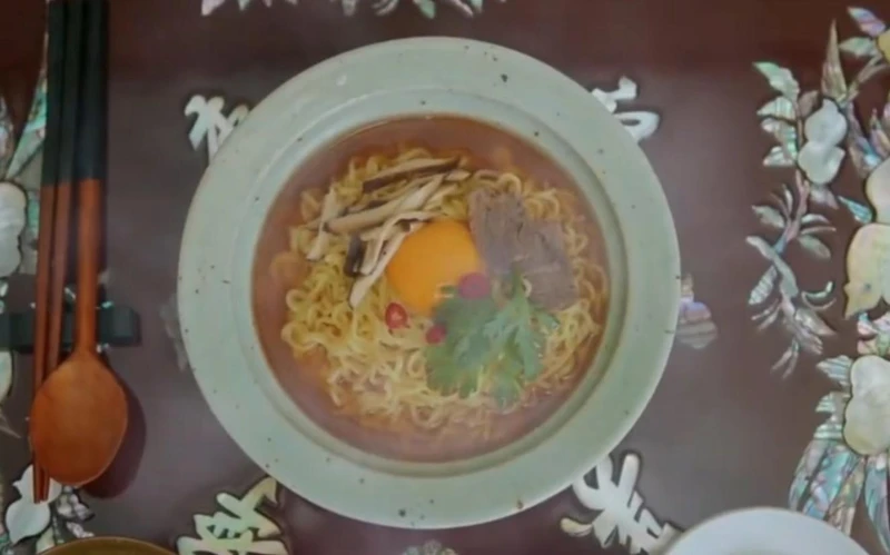 哲仁皇后/三香拉麵 哲仁皇后/三香拉麵