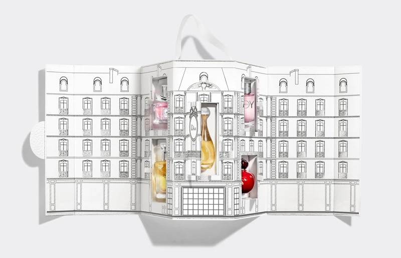 迪奧蒙田30迷你劇場禮盒《線上獨賣禮盒》NT3,150。