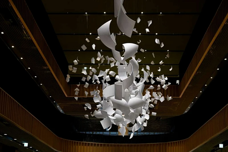 天井藝術「陣風 Gust of Wind」