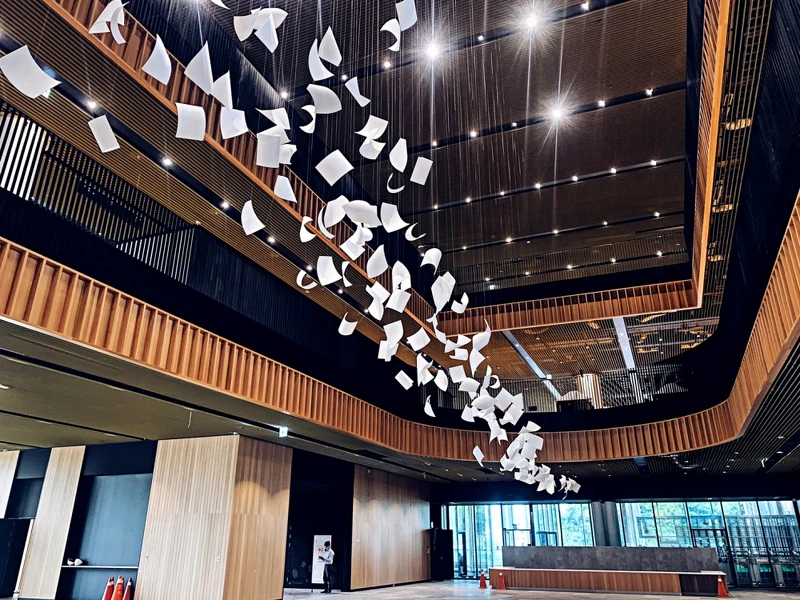 天井藝術「陣風 Gust of Wind」