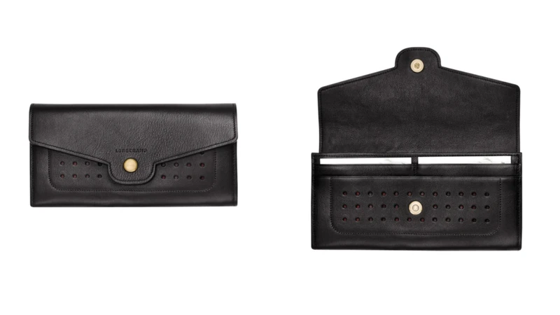 Longchamp洞洞長夾，NT12,500