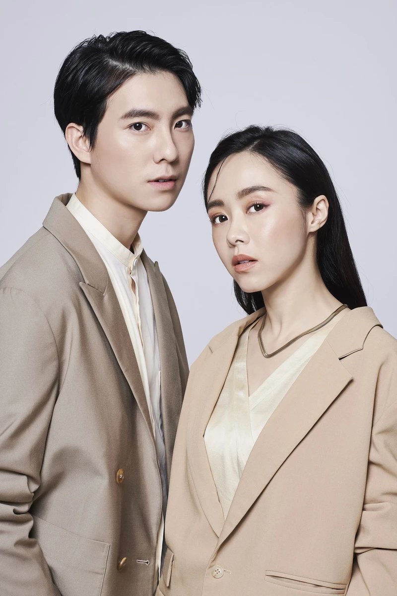 立領長袖襯衫/Plain me、mouggan ∕卡其西裝外套 米色連身洋裝∕Uniqlo、西裝外套 立領長袖襯衫/Plain me、mouggan ∕卡其西裝外套 米色連身洋裝∕Uniqlo、西裝外套