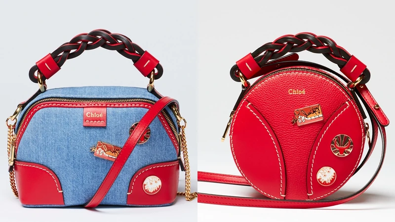 Chloé Daria丹寧徽章迷你肩背手提兩用包，NT51,600 / Chloé Daria紅色徽章迷你小圓包，NT38,600