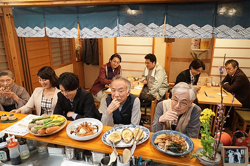 吧檯上有著每日小菜。 吧檯上有著每日小菜。