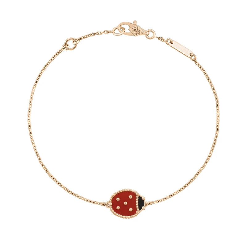 Van Cleef & Arpels (VCA) 梵克雅寶 Lucky Spring手鍊,玫瑰金,紅玉髓,縞瑪瑙,建議售價約78,000元 Van Cleef & Arpels (VCA) 梵克雅寶 Lucky Spring手鍊,玫瑰金,紅玉髓,縞瑪瑙,建議售價約78,000元