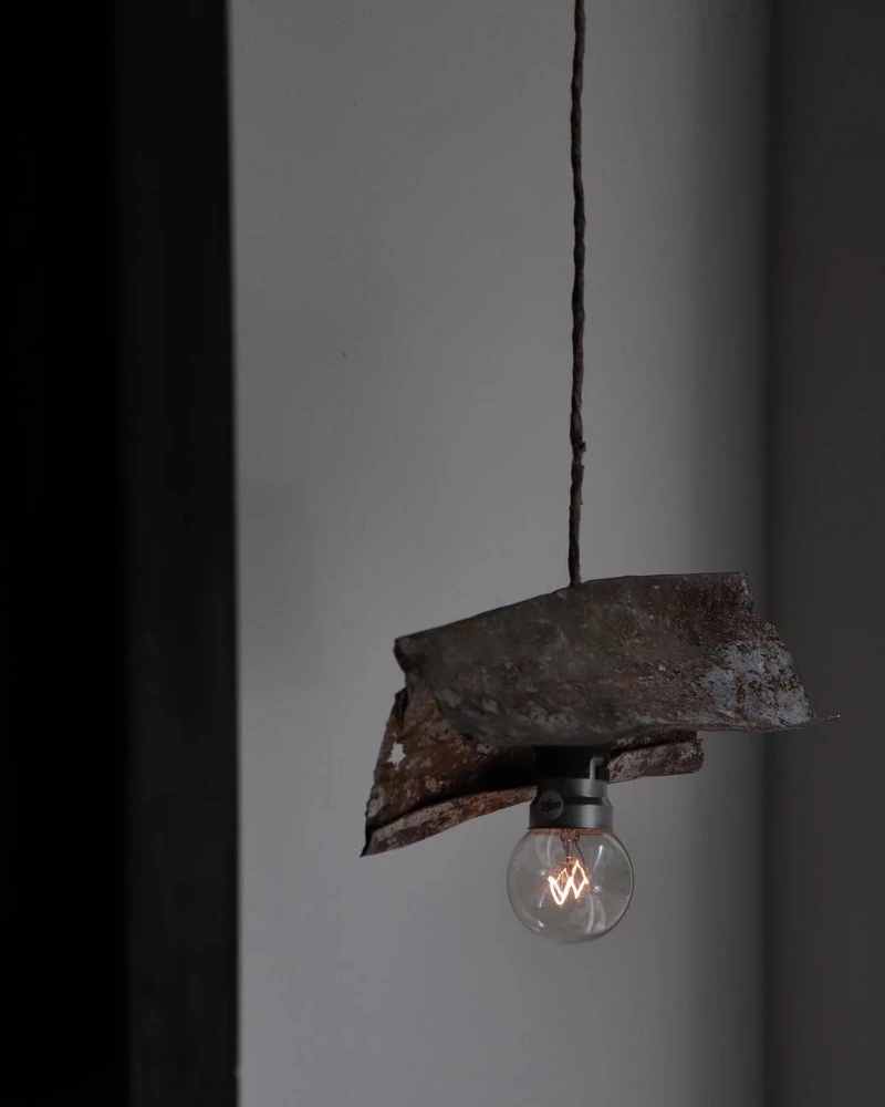 也挑選台灣本地作家作品。 也挑選台灣本地作家作品。