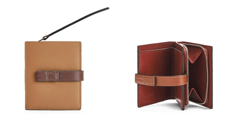 Loewe小牛皮拉鍊錢包