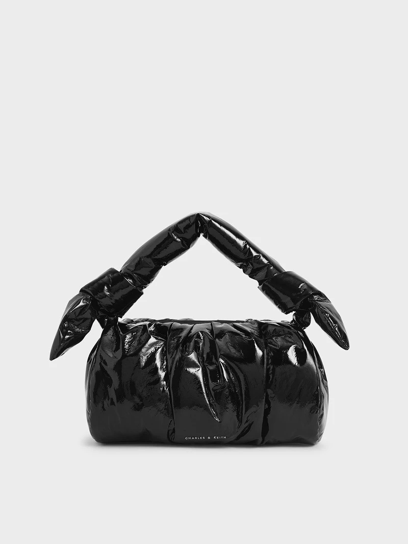 漆面扭結Hobo包，售價NT$ 1,590