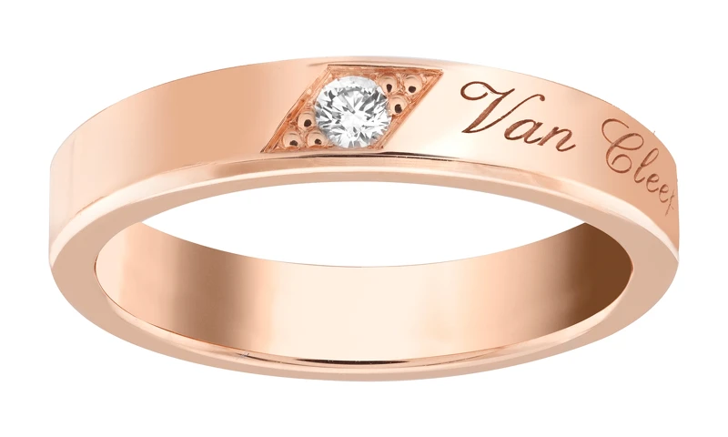 Van Cleef & Arpels - Signature Etoiles婚戒(玫瑰金，圓形鑽石，4毫米) 售價店洽