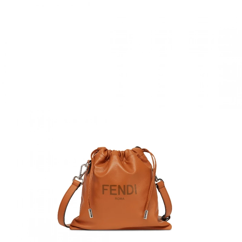 Pack Small 束口包,售價NT$41,000 Pack Small 束口包,售價NT$41,000
