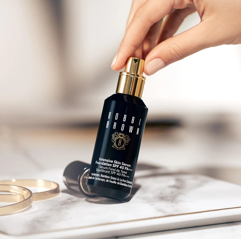 冬蟲夏草高保濕修護精華粉底 SPF40/ PA+++/ 30ml/ $2450 冬蟲夏草高保濕修護精華粉底 SPF40/ PA+++/ 30ml/ $2450