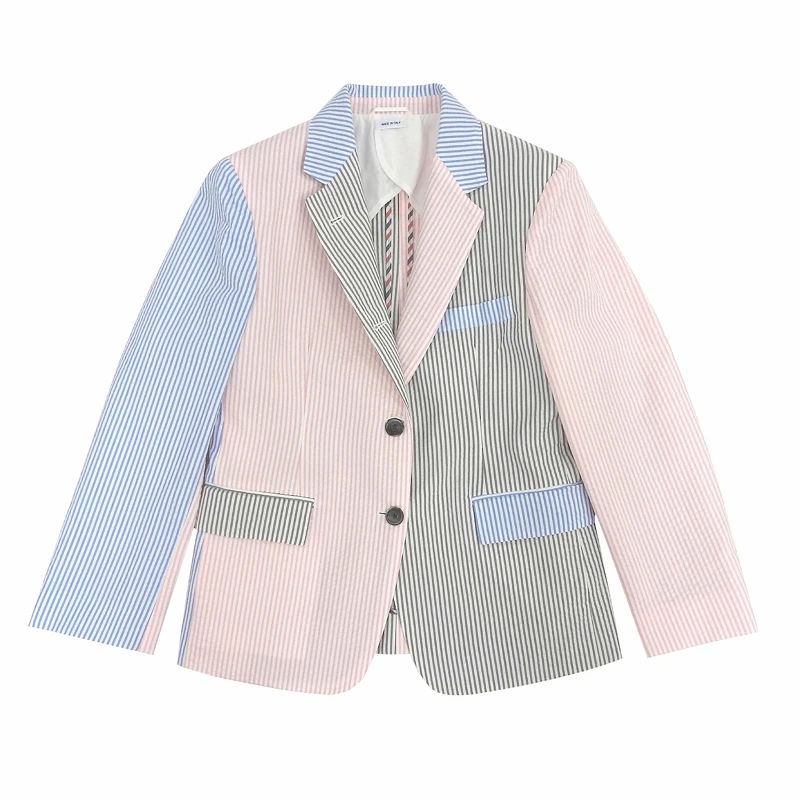 Thom Browne Resort 21 Women 三色條紋拼接西裝外套，售價NT$53,100