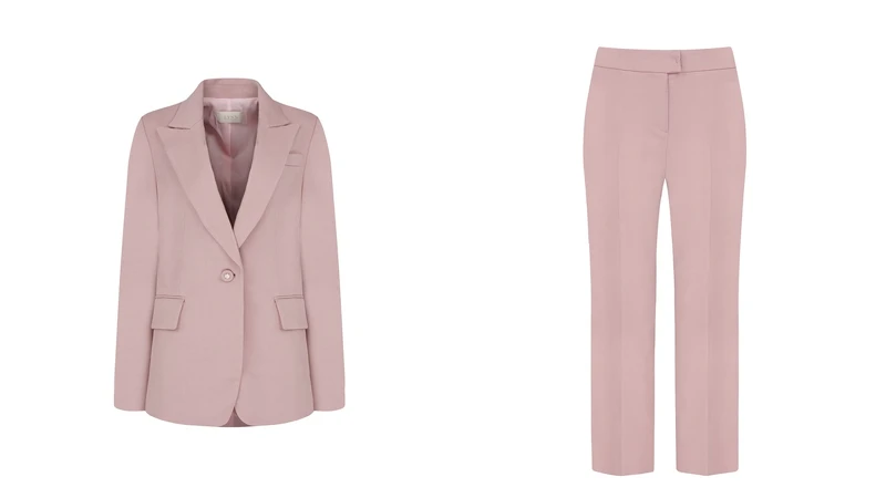 Lynn粉色羊毛西裝夾克，約NT16,000、西裝褲，約NT10,000