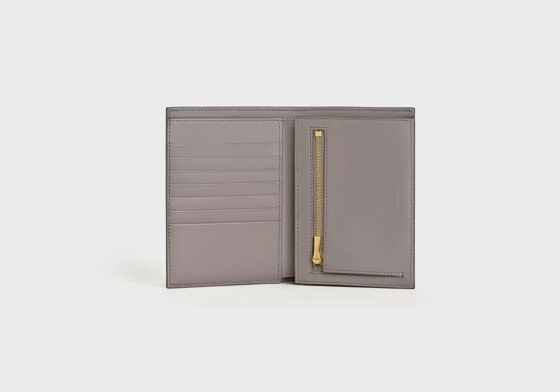 雙色小牛皮Strap中夾，NT24,000