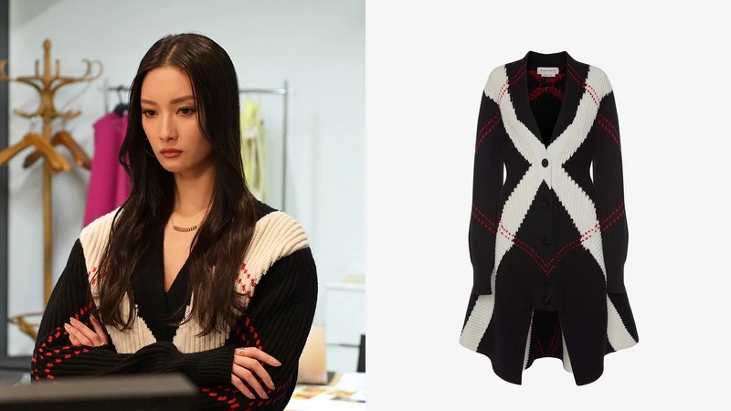 Alexander McQueen針織開襟外套,約NT60,000 Alexander McQueen針織開襟外套,約NT60,000