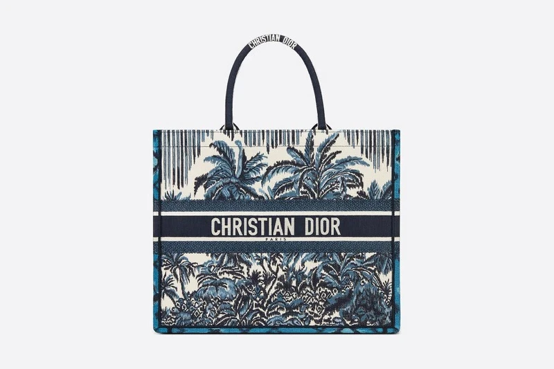 Dior Book Tote托特包，NT110,000