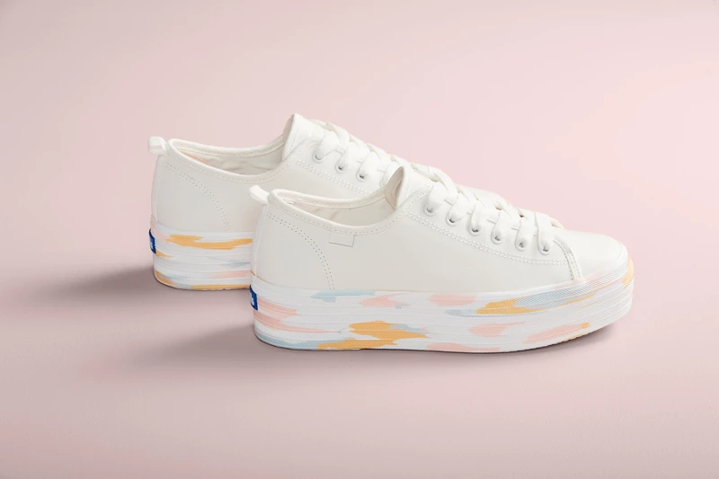 Keds 粉嫩大理石紋小白鞋，NT2,890