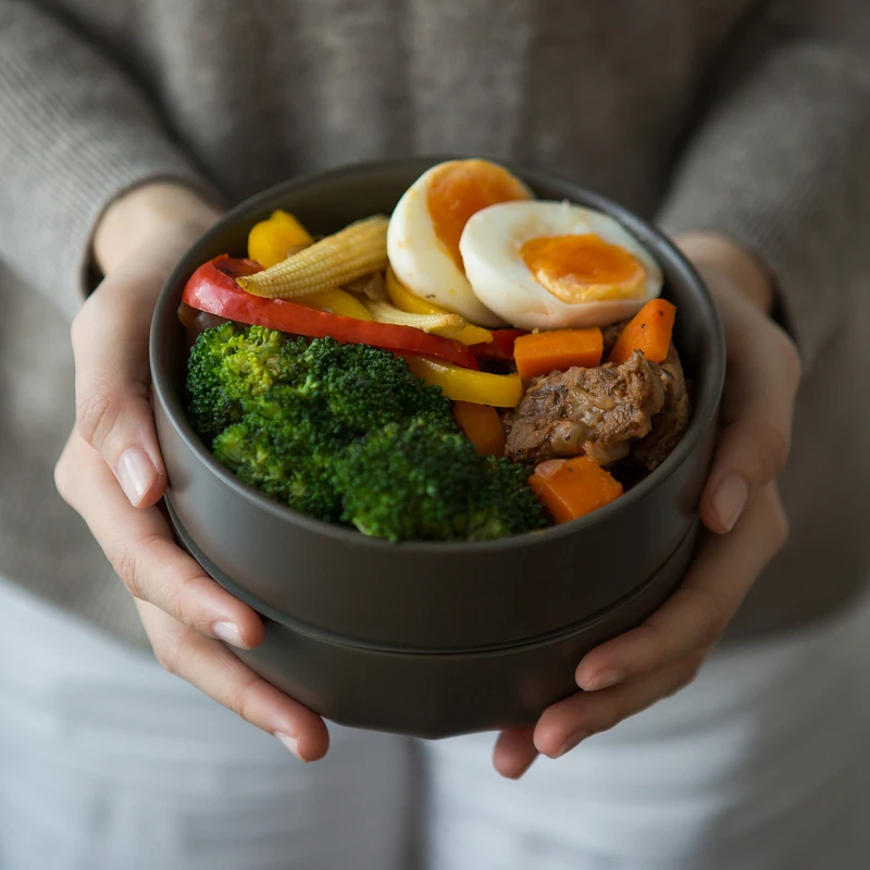 菜飯分離的兩層設計。 菜飯分離的兩層設計。