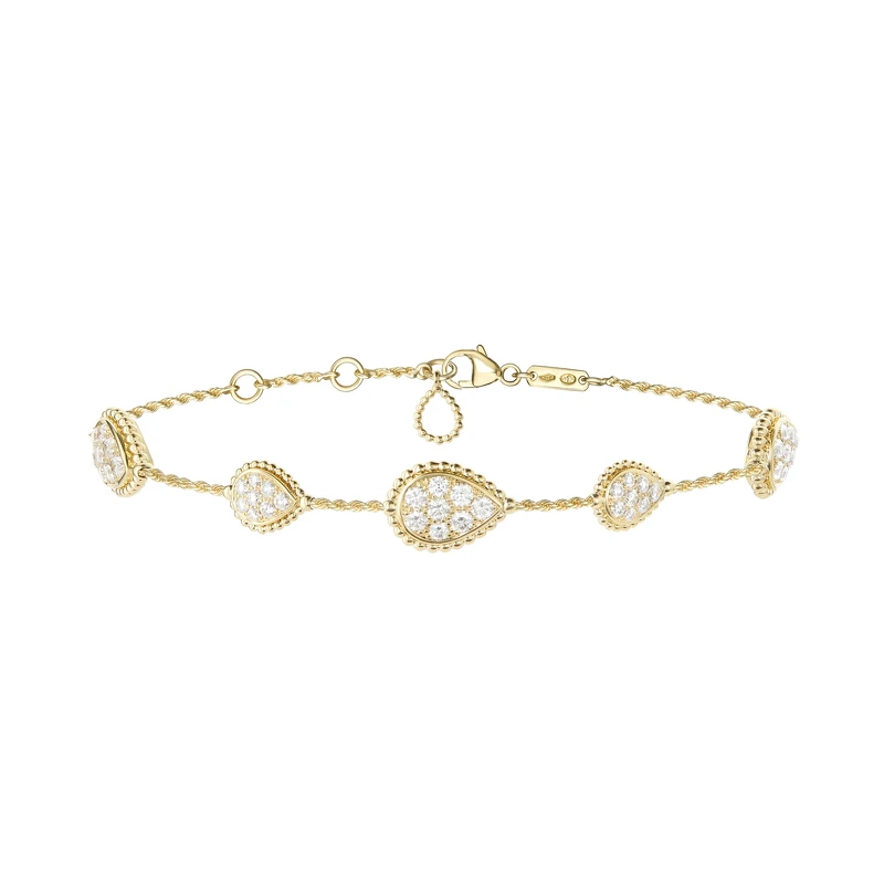 Serpent Bohème系列手鍊 黃金750材質 鑲嵌80顆圓鑽(約2.67克拉) 台幣參考價格 667,000 Serpent Bohème系列手鍊 黃金750材質 鑲嵌80顆圓鑽(約2.67克拉) 台幣參考價格 667,000