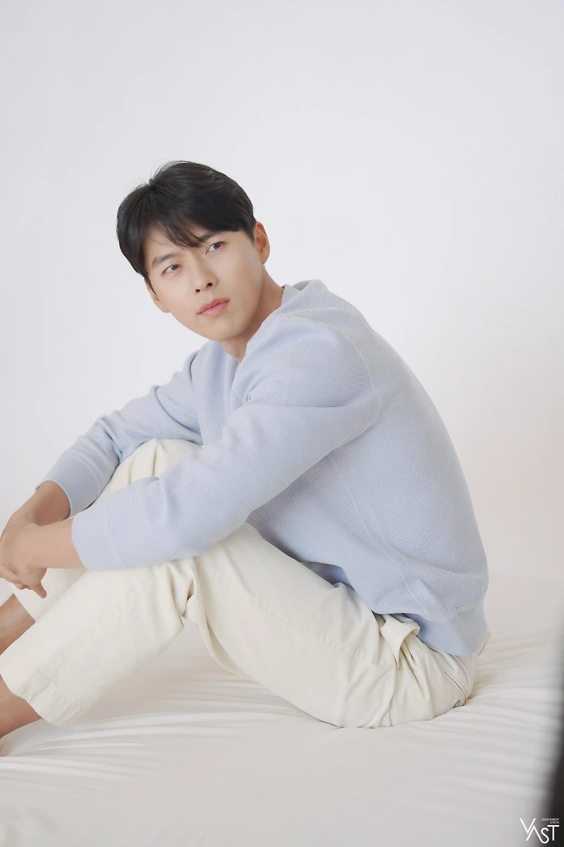 玄彬代言BODYLUV廣告大片