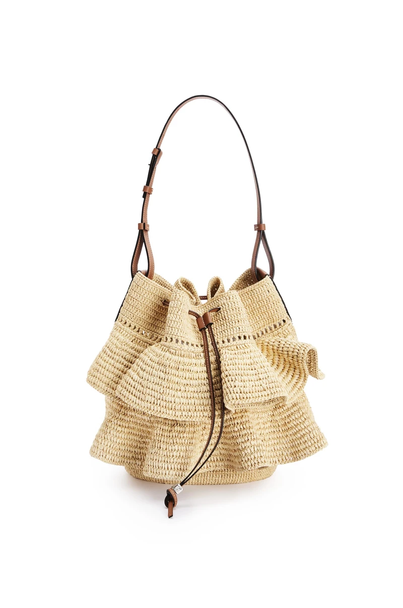 Loewe波浪編織包,售價NT$50,000 Loewe波浪編織包,售價NT$50,000