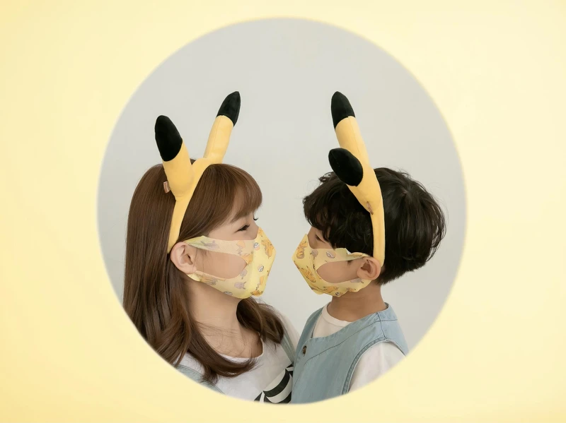 林舒語和多多體驗後就像寶貝球寶可夢一樣，收服~