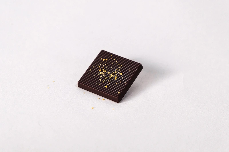 得獎的作品—烏魚子巧克力。