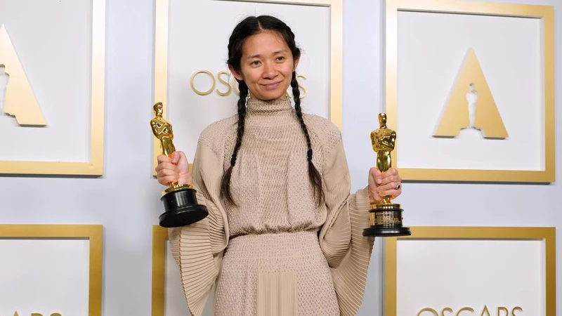 《遊牧人生》趙婷 成漫威宇宙首位奧斯卡最佳導演 《遊牧人生》趙婷 成漫威宇宙首位奧斯卡最佳導演