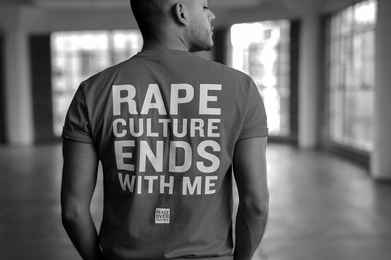 ▲同理受害者,才能協助受害者復原。(圖 / 翻攝自世界丹寧日官方網站) ▲同理受害者,才能協助受害者復原。(圖 / 翻攝自世界丹寧日官方網站)