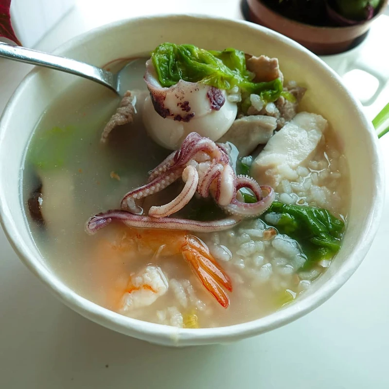 ▲想吃阿英海產粥建議先預訂。（圖 / FB網友胖樺食記授權使用）