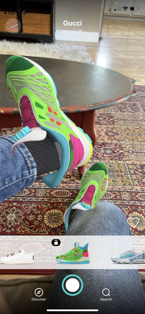 虛擬單品讓購買者能夠在虛擬世界穿著收藏 虛擬單品讓購買者能夠在虛擬世界穿著收藏