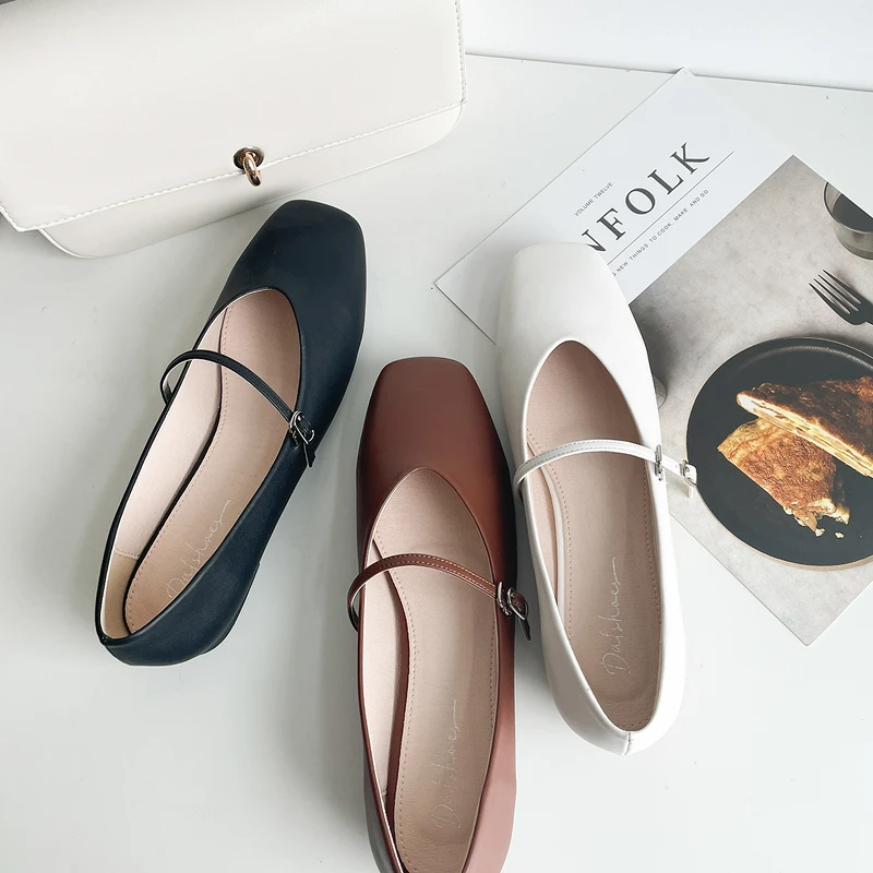 精緻細帶V口瑪莉珍鞋 各NT1380 精緻細帶V口瑪莉珍鞋 各NT1380