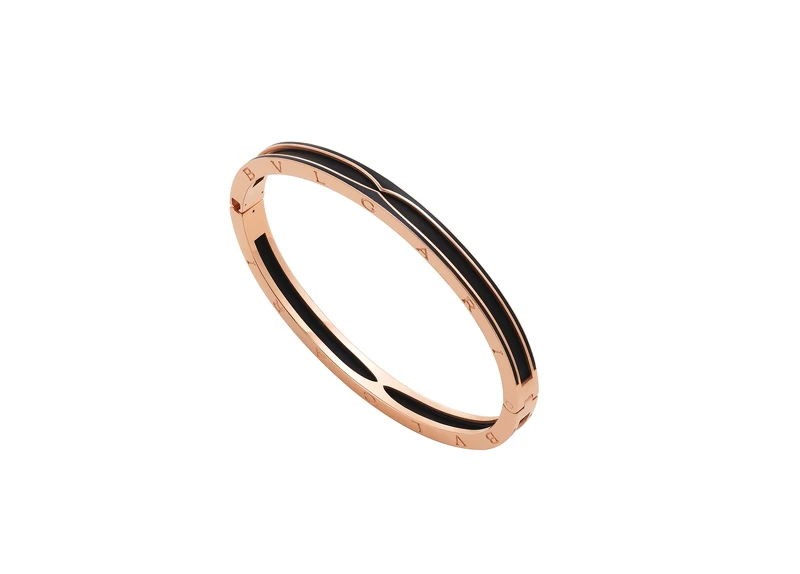 BVLGARI B.zero1系列玫瑰金啞光黑陶瓷手環_參考售價:約新台幣200,100元 (Size:54 – 60 cm) BVLGARI B.zero1系列玫瑰金啞光黑陶瓷手環_參考售價:約新台幣200,100元 (Size:54 – 60 cm)