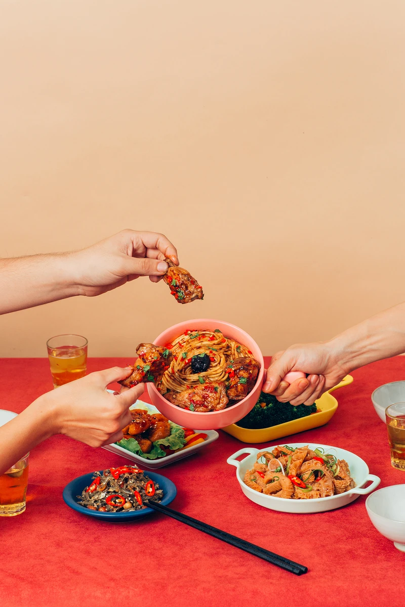 是貨真價實的豪華拌麵組合。 是貨真價實的豪華拌麵組合。