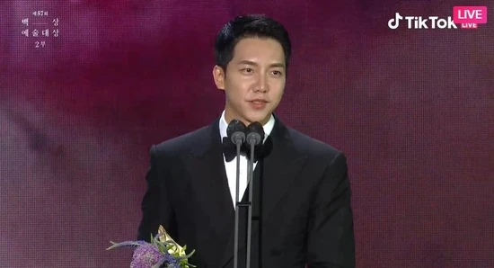 綜藝節目男主持人獎: 李昇基 綜藝節目男主持人獎: 李昇基