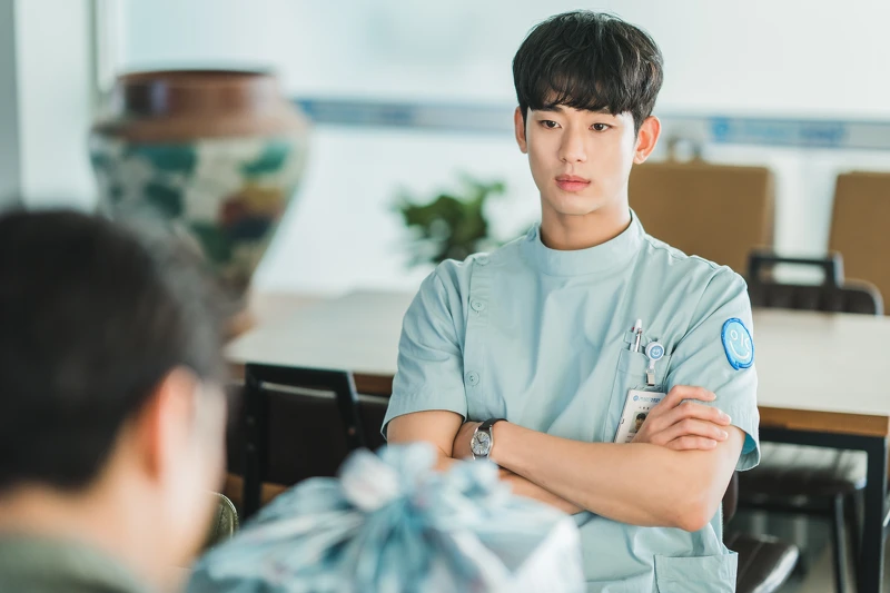 金秀賢《雖然是精神病但沒關係》表現精彩 金秀賢《雖然是精神病但沒關係》表現精彩