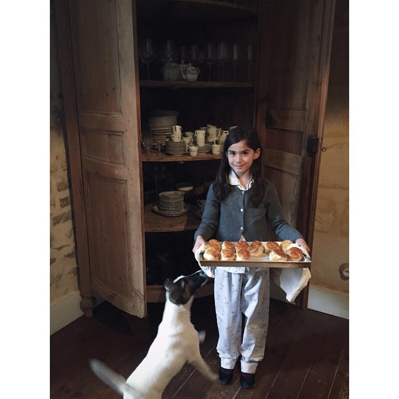 餐具櫃鑲在廚房一角(Photo by @mimithor)。 餐具櫃鑲在廚房一角(Photo by @mimithor)。