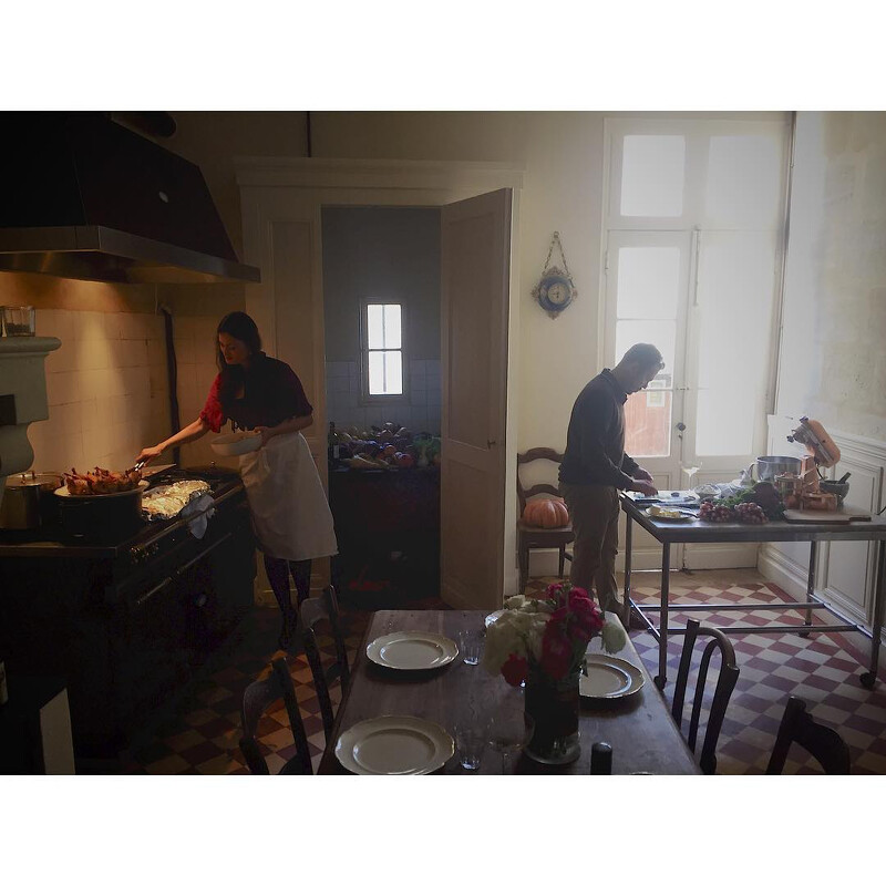 爐台後有處理備菜的空間(Photo by @mimithor)。 爐台後有處理備菜的空間(Photo by @mimithor)。