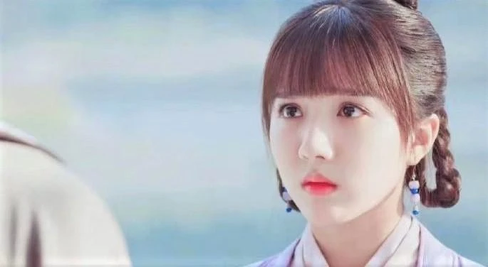 楚楚 / 蘇曉彤 飾