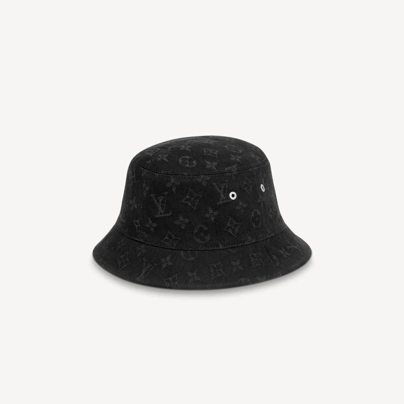 LV Monogram漁夫帽,NT20,000 LV Monogram漁夫帽,NT20,000