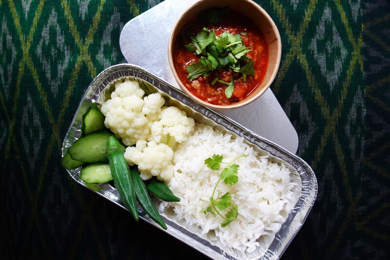 外帶正統泰式風味餐盒。 外帶正統泰式風味餐盒。